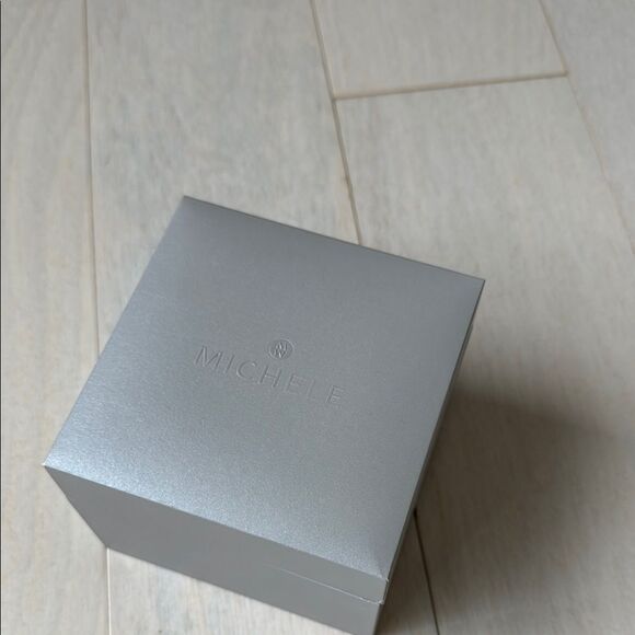 Silver Michelle Watch Box - Picture 3 of 3